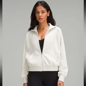 New without tags softstreme zip lululemon